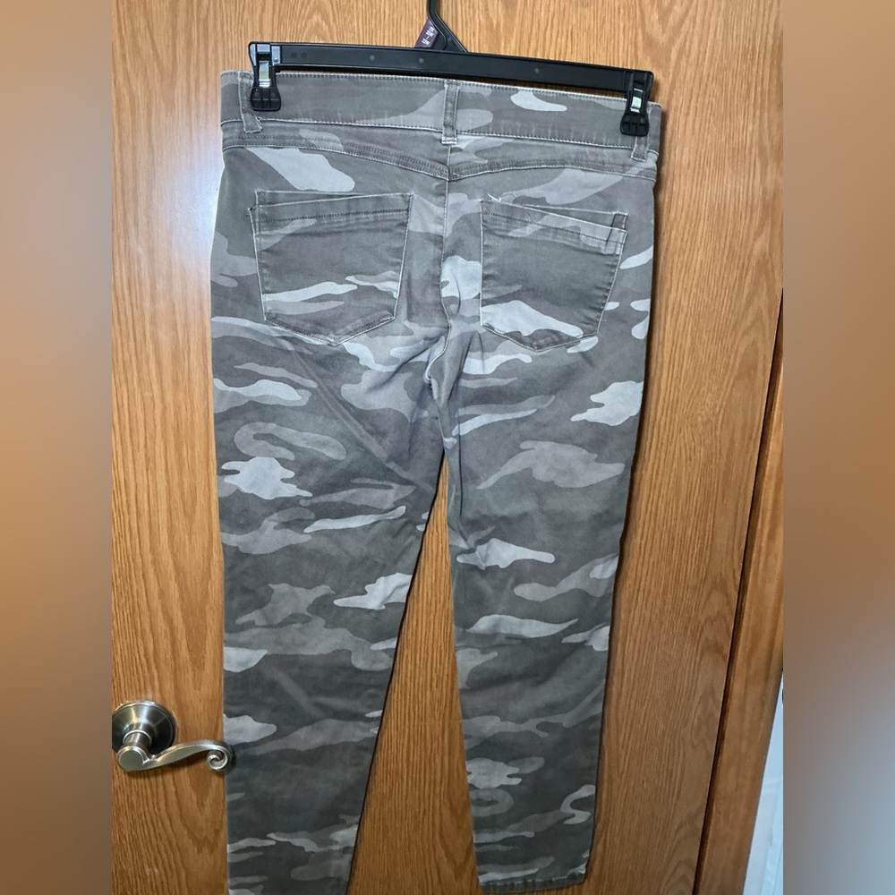 Democracy “Ab” Technology Gray Camo Skinny Jeans Size 6 - Picture 4 of 4